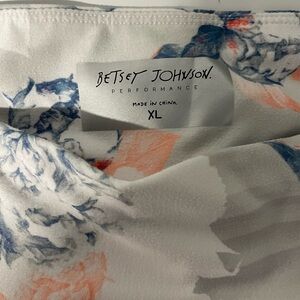 Betsy Johnson Leggings! 💙